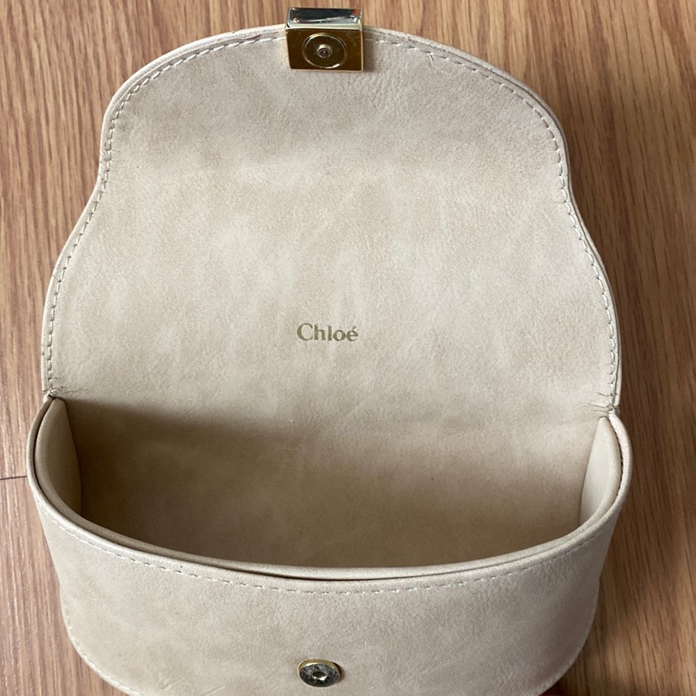 Chloe Designer Sunglass Case And Cloth - image 5